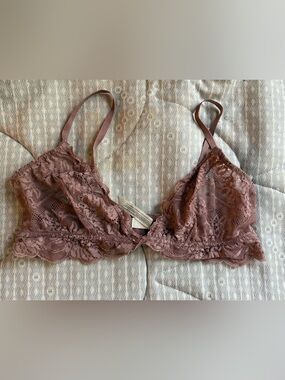 Last Dance Lace Triangle Bralette (Summer Sparrow)